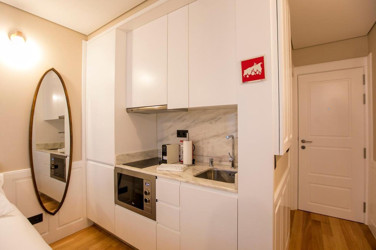 Charming Studio In Historic Downtown Порту Екстер'єр фото